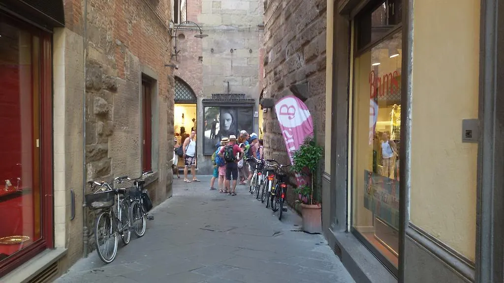 Guest house Tangohotel Lucca