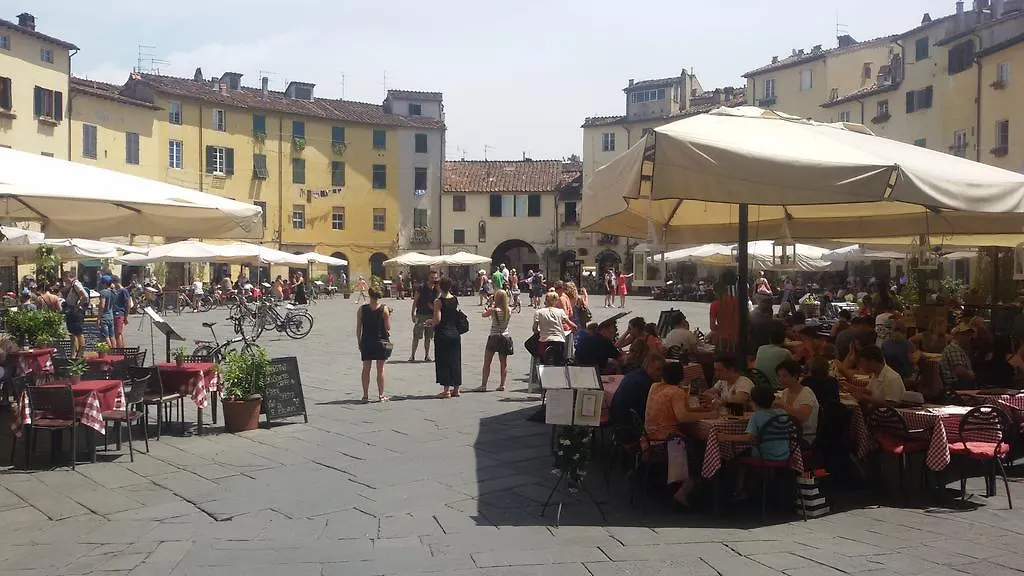 Guest house Tangohotel Lucca